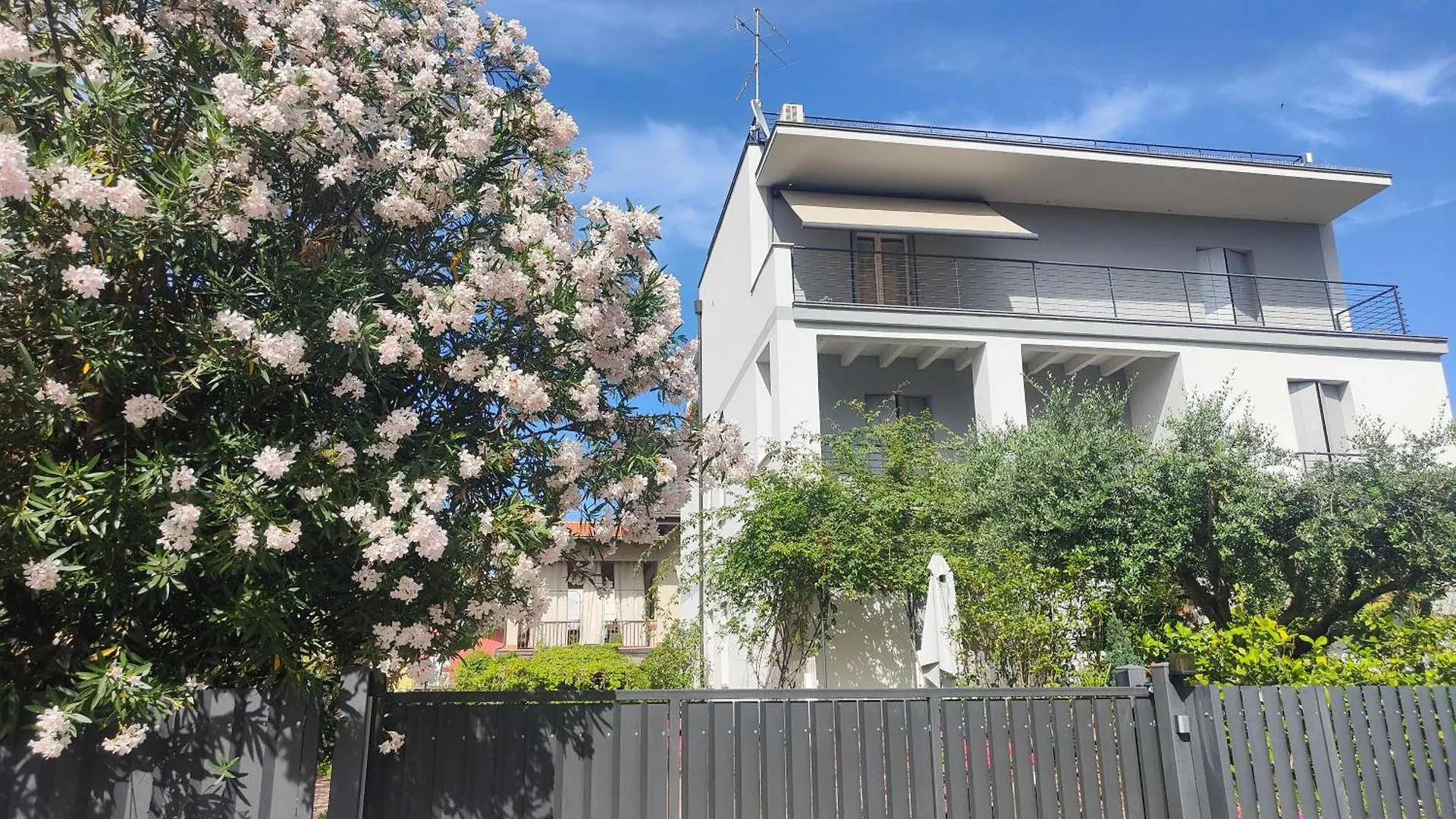 Villa Marianna Garda Lake Peschiera del Garda Italy